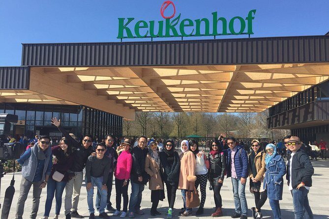 Amsterdam: Keukenhof Tulip Gardens and Giethoorn with Boat Tour - Should You Book This Amsterdam Keukenhof and Giethoorn Tour?