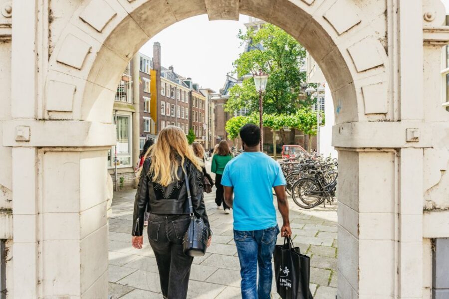 Amsterdam: Life of Anne Frank and World War II Walking Tour - Time in Hiding and the Dutch Resistance Thread You’ll Remember