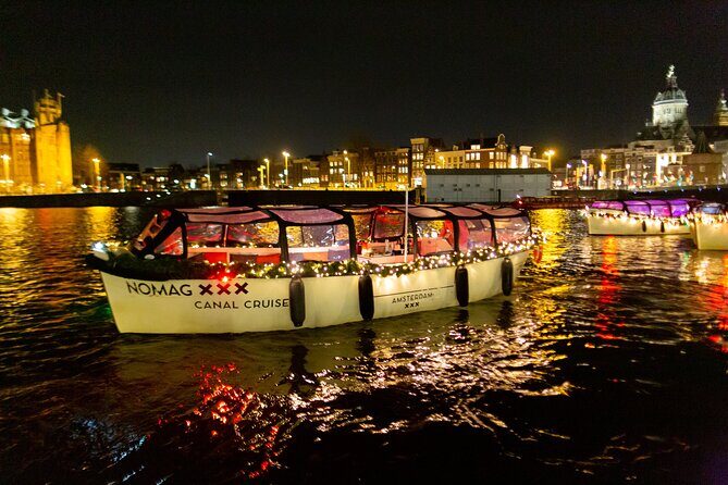 Amsterdam Light Festival: Canal Cruise + Snack & Unlimited Drinks - What to wear and bring for a cold canal night