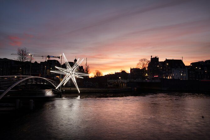 Amsterdam Light Festival Canal Cruise + Unlimited Drinks Option - Drinks and Snacks: Where the Value Really Shows (Especially on 31 December)