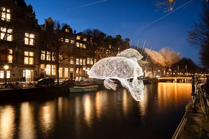 Amsterdam Light Festival Canal Cruise + Unlimited Drinks Option - The Boat Setup: Heated Comfort, Photo-Friendly Cruising, and a Possible Enclosure Twist