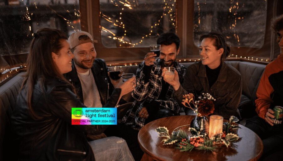 Amsterdam: Light Festival Cruise With Drinks & Snacks - Key highlights at a glance