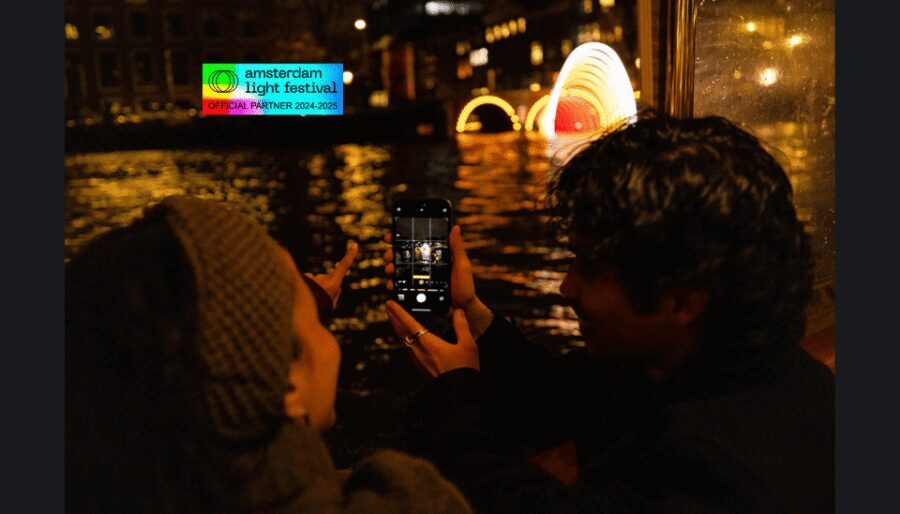 Amsterdam: Light Festival Cruise With Drinks & Snacks - Drinks, snacks, and whether $31 feels fair