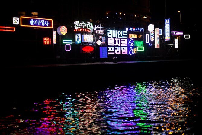Amsterdam: Light Festival Cruise with Unlimited Drinks Option - Guide Energy Makes the Difference: Sabrina, Roger, Hannah, Connor, and More