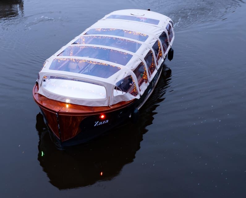 Amsterdam: Light Festival Heated Cruise & Unlimited Drinks! - Central Station Docking: Easy On, Easy Off at Night