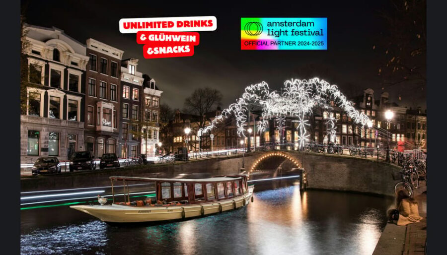Amsterdam: Light Festival Heated Cruise with Drinks Option - Entering the cruise scene near Amsterdam Central and Sea Palace