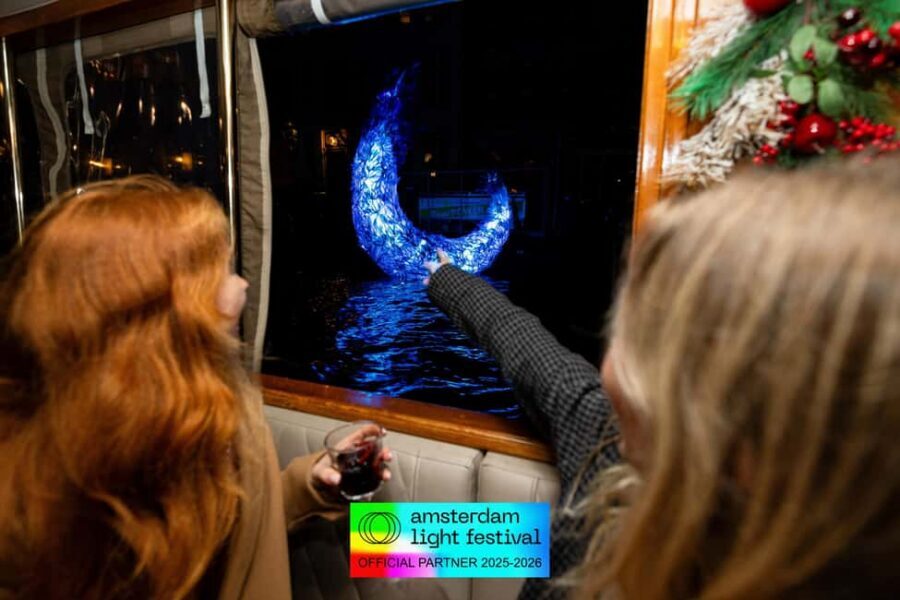 Amsterdam: Light Festival Heated Cruise with Drinks & Snacks - FAQ