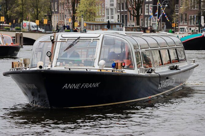 Amsterdam Live Guided Sightseeing Canal Cruise - Entering The Amsterdam Canal Belt: Why This 1-Hour Cruise Works