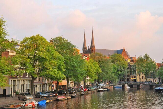 Amsterdam Luxury Canal Cruise + Unlimited Drinks & Bites option - Key things worth knowing before you go