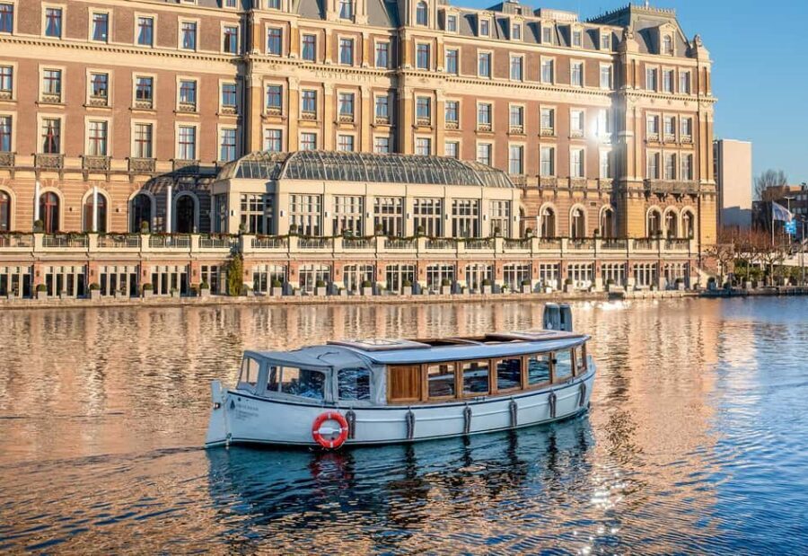 Amsterdam: Luxury Canal Cruise with Optional Snacks & Drinks - Where you go: the route that stitches Amsterdam together