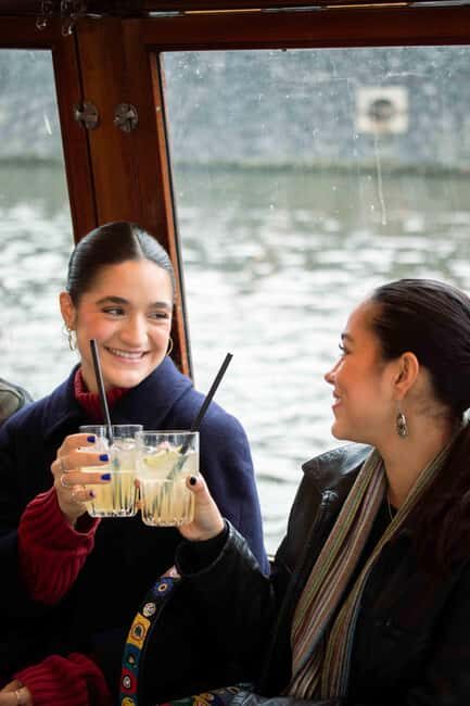 Amsterdam: Luxury Cruise Unlimited Cocktails & Snacks Option - Comfort, Weather Gear, and Who Should Skip This One