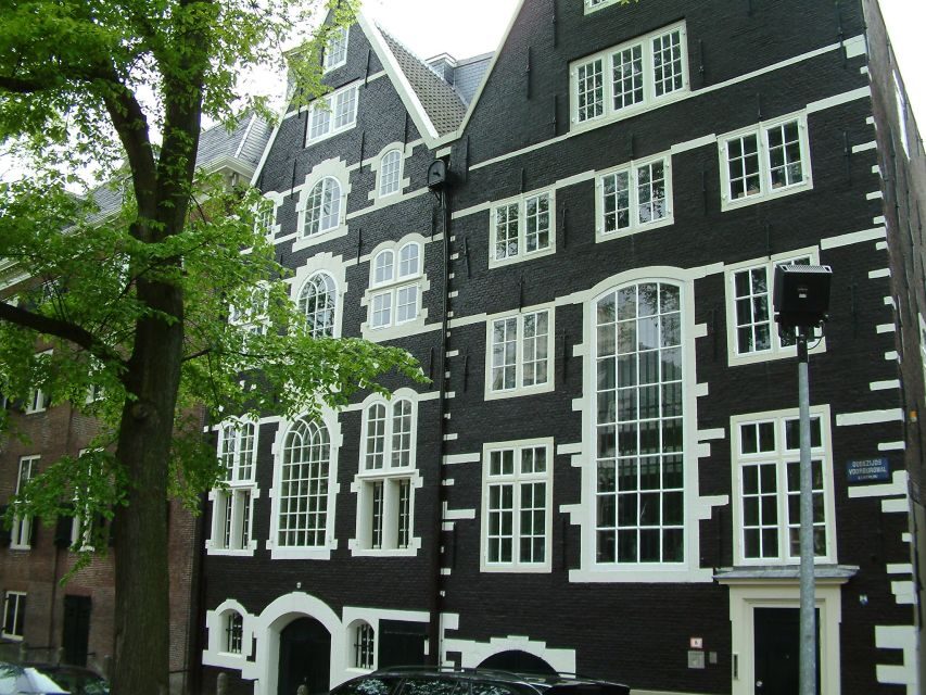 Amsterdam Old City Private Walking Tour - Starting at Amsterdam Central Station and getting your bearings fast