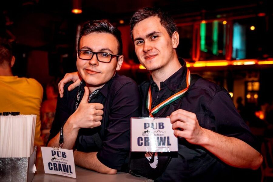 Amsterdam: Original Pub Crawl Party with VIP Entrance - Key Takeaways Before You Go