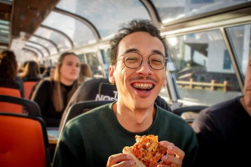 Amsterdam: Pizza Cruise with New York Pizza & Drinks - The canal cruise portion: views plus captain stories (and why it feels fun)