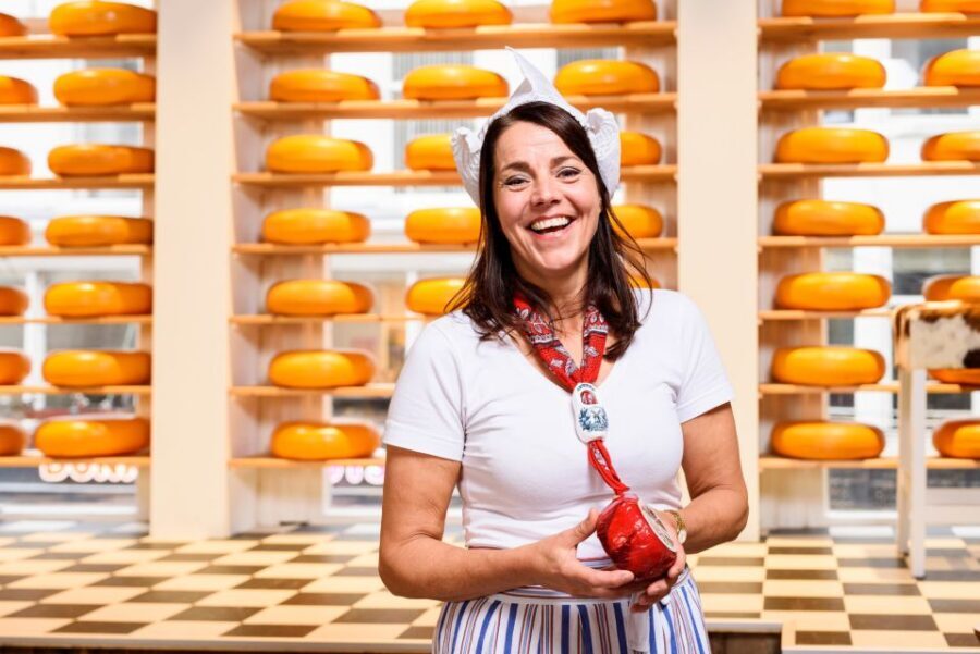Amsterdam: Premium Henri Willig Cheese Tasting Experience - Henri Willig in Old Amsterdam: what this tasting really is