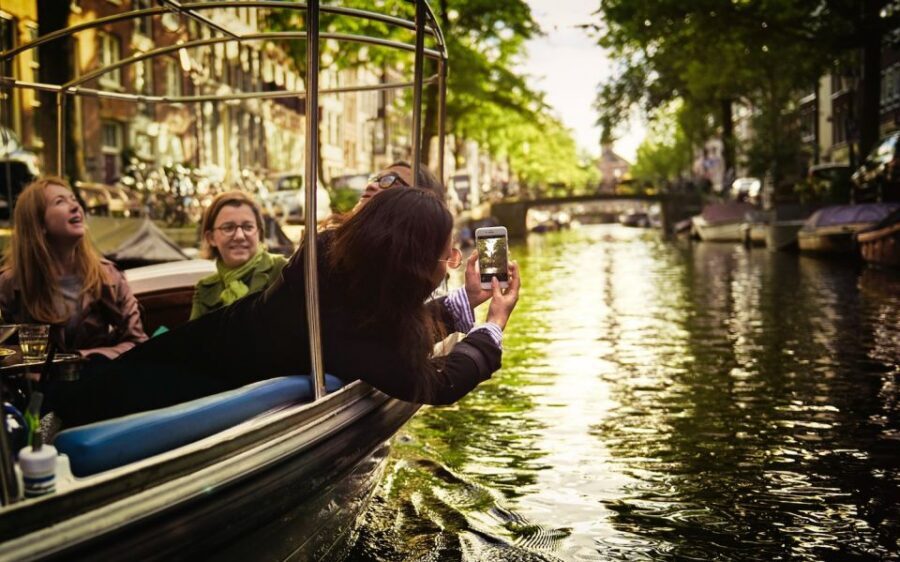 Amsterdam: Private Canal Tour - Key reasons this private canal tour scores so high