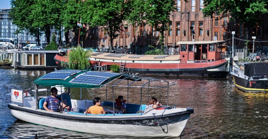 Amsterdam: Private Canal Tour - The skipper’s stories make or break this cruise