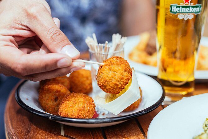 Amsterdam Private Food Tour with Local Including 6 or 10 Tastings - 6 vs 10 tastings: how to choose the right option