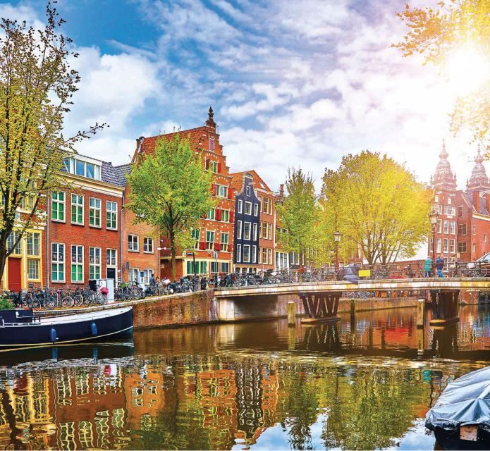 Amsterdam: Private Guided City Tour by Pedicab - Museum quarter and Jordaan: finishing with a softer pace