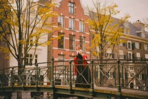 Amsterdam: Private Photoshoot for Couple, Family, or Solo - How the session is planned: WhatsApp to meet-up to a photo route
