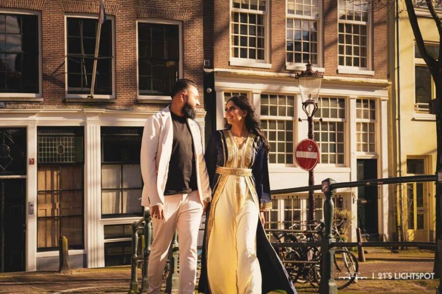 Amsterdam: Private Photoshoot for Couple, Family, or Solo - Photo editing and delivery: what you’ll actually receive