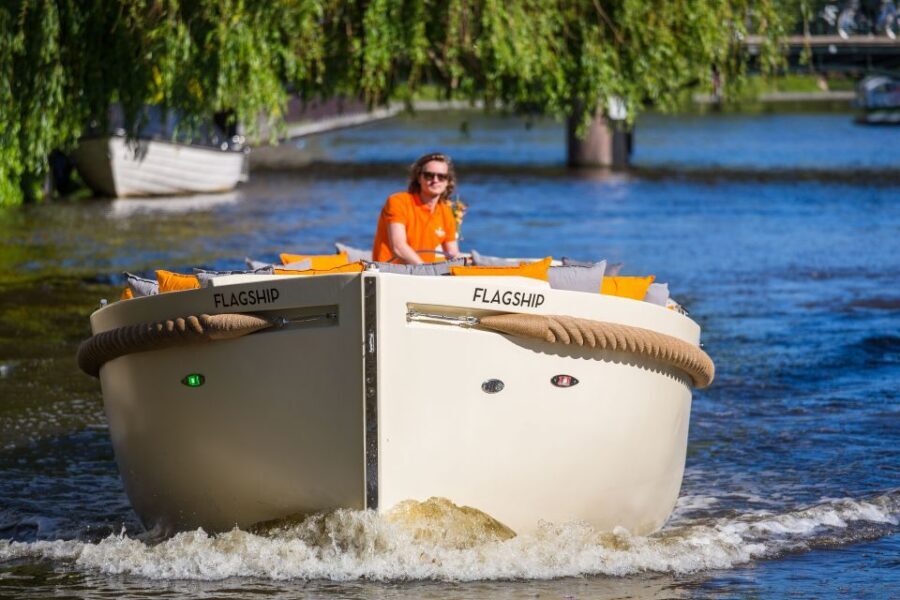 Amsterdam: Private Prosecco Canal Cruise Tour - Price and value: what $280 per person buys you in Amsterdam