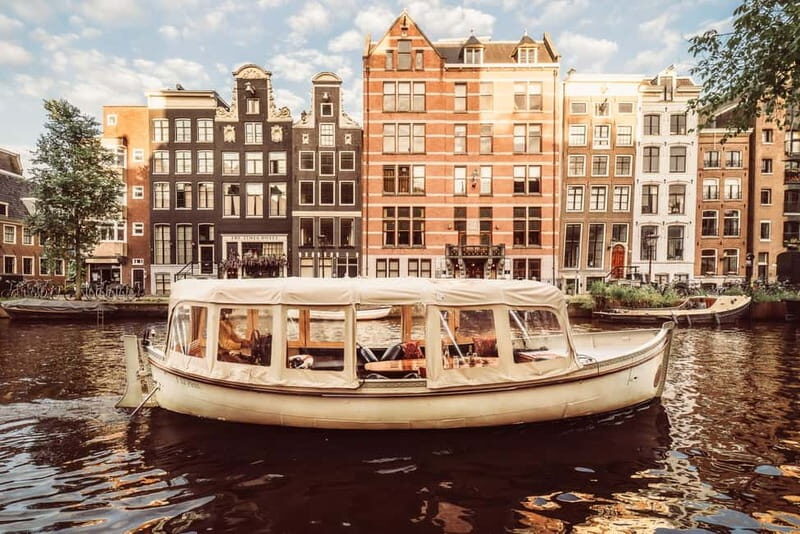 Amsterdam: Private Romantic Canal Cruise w. Prosecco/Snacks - Magere Brug, Seven Bridges of Love, and the Monet connection
