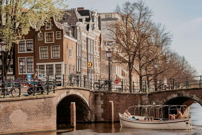 Amsterdam: Private Romantic Canal Cruise w. Prosecco/Snacks - Finding Keizersgracht 401 and getting aboard on time