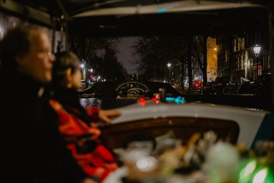 Amsterdam: Private Romantic Evening Boat Tour with Prosecco - Starting point at Keizersgracht 401: arriving like you own the evening