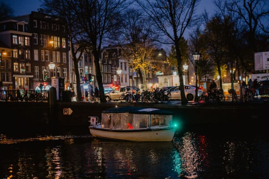 Amsterdam: Private Romantic Evening Boat Tour with Prosecco - Weather and comfort: retractable roof means you can plan