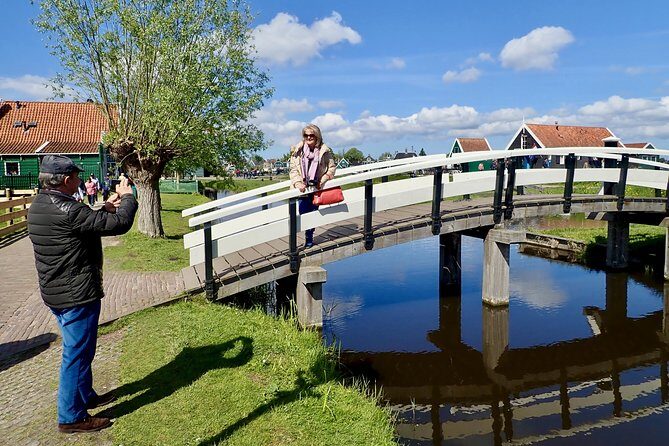 Amsterdam private tour to windmills, cheese farm and villages - Edam on the dike: cheese town energy in 30 minutes