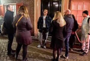 Amsterdam: Red Light District Exclusive Night Tour - Start Points, Drop-Offs, and How the 2-Hour Flow Feels