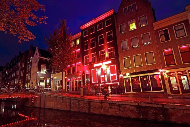 Amsterdam Red Light District Pub Crawl - Key Things I’d Pay Attention To