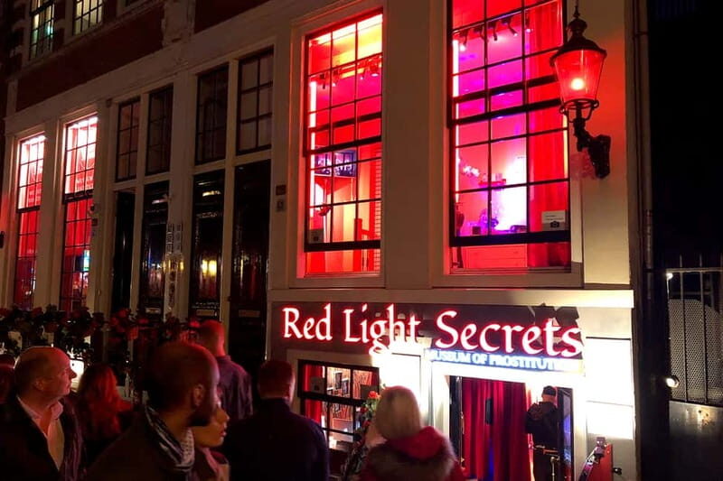 Amsterdam: Red Light District Tour - A 2-hour Red Light District walk with real context