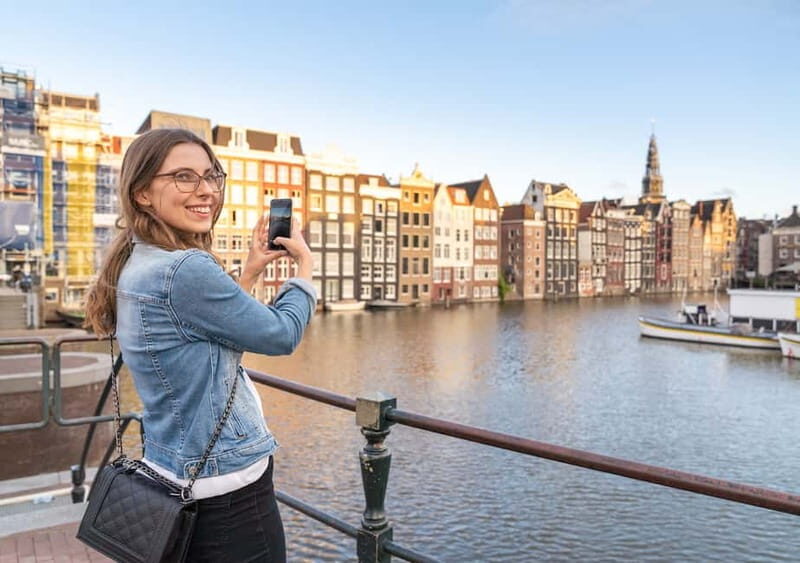Amsterdam: Red Light District Tour in German/English/Italian - Oude Kerk: Amsterdam’s oldest church in a neighborhood that refuses to behave