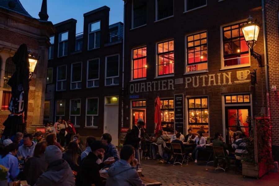 Amsterdam: Red Light District Tour in German/English/Italian - Amsterdam Centraal and Chinatown: a broader city view beyond the stereotype