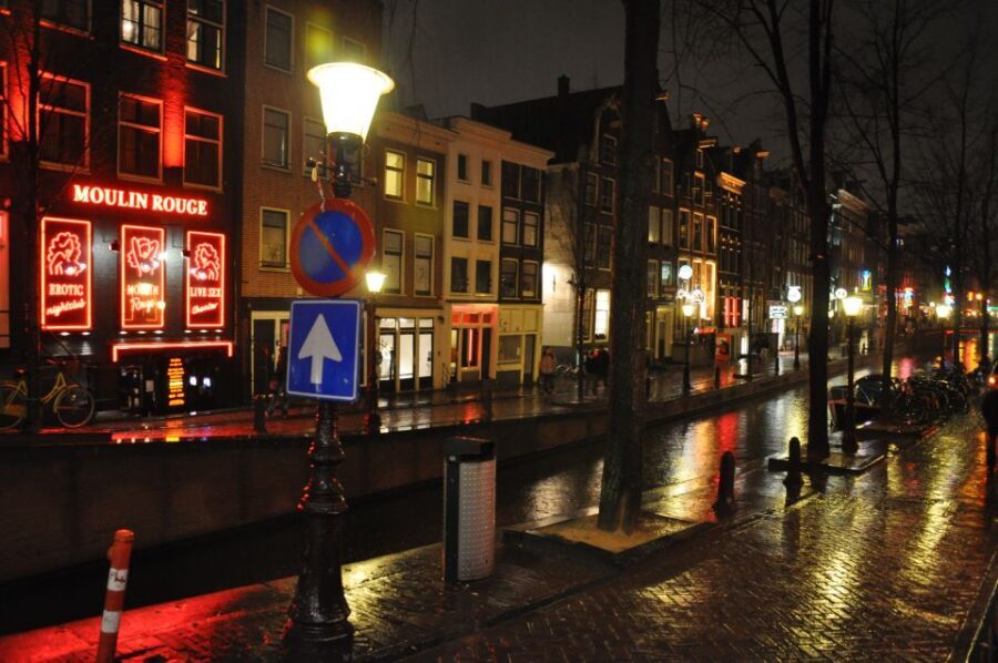 Amsterdam: Sex, Drugs, and Freedom Walking Tour - Your Walking Route: Old Church, Condomerie, Dam Square, and Royal Palace