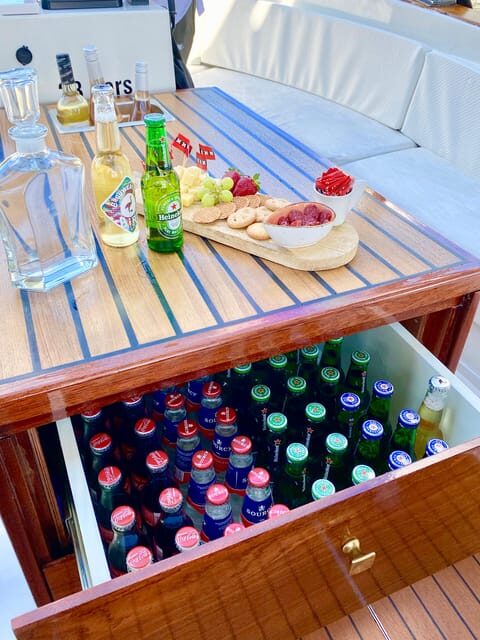 Amsterdam Small Group Canal Cruise inc Snacks/Drinks Winter - Key things to know before you go