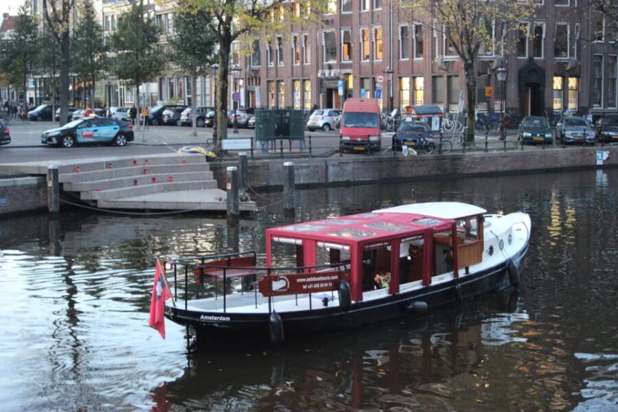 Amsterdam: Small-Group Canal Cruise incl. Drinks and Snacks - Meeting at Keizersgracht 196: The One Logistics Detail That Matters