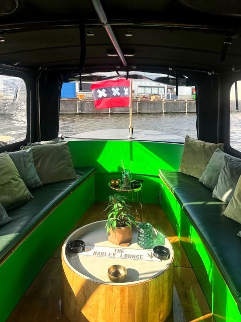 Amsterdam: Smoke and Lounge City Boat Cruise - Drinks and value: how to decide between no package, two drinks, or unlimited