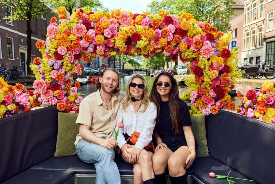 Amsterdam: The Original Flower Boat with Local Guide and Bar - Key highlights worth knowing
