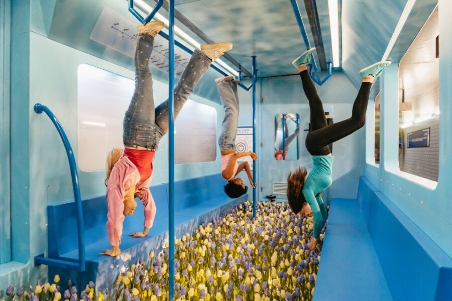 Amsterdam: The Upside Down Museum Entrance Ticket - The 25 upside-down rooms: how the experience actually plays