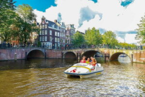 Amsterdam: Unique Pedal Boat Experience in the Canals - Stromma’s meeting point by the Rijksmuseum area (and what that means)