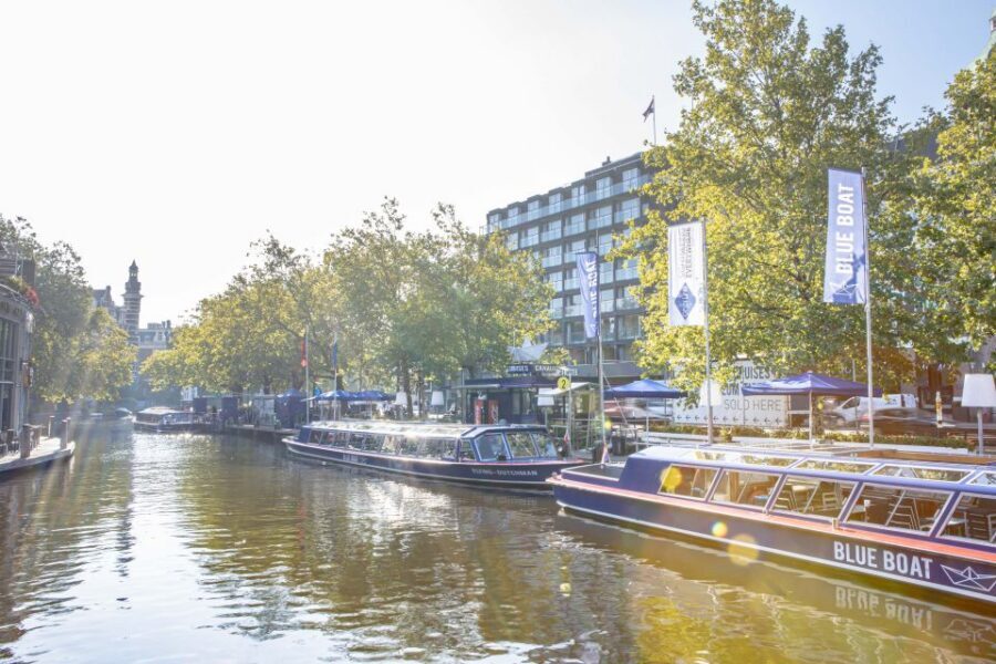 Amsterdam: Van Gogh Museum Ticket and City Canal Cruise - UNESCO canal views and photo moments: make the camera work