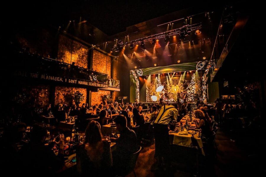 Amsterdam: VEGAS Dinner Show with 3-Course Sharing Menu - The 3-Course Sharing Menu: A Fun Format With Mixed Signals