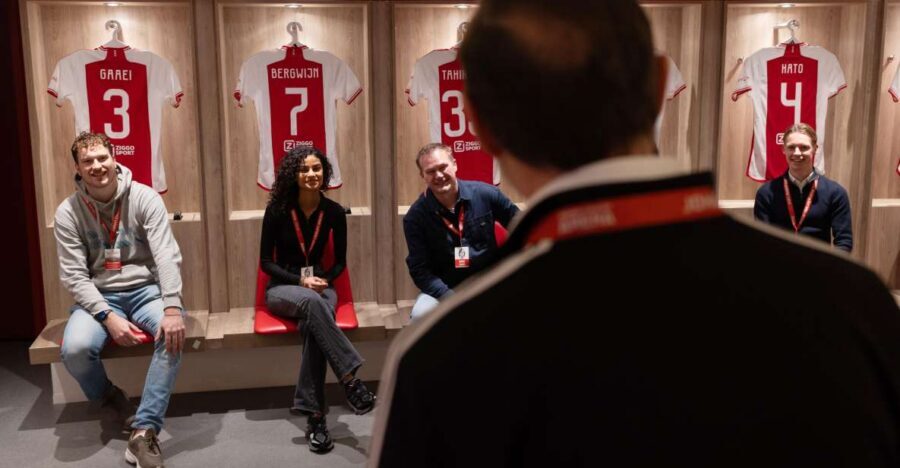 Amsterdam: VIP Johan Cruijff ArenA Tour with Drink and Scarf - Should you book the VIP Johan Cruijff ArenA Tour with Drink and Scarf?