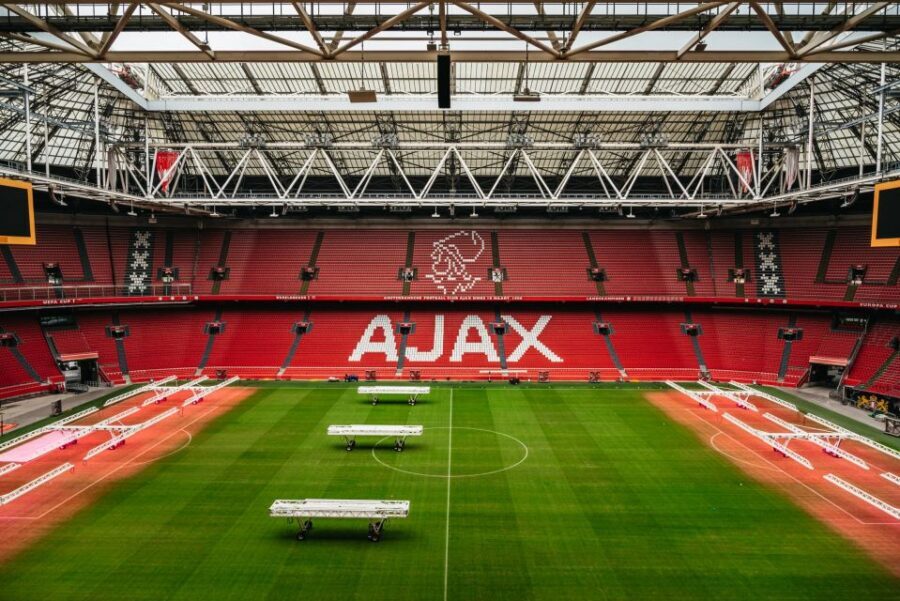 Amsterdam: VIP Johan Cruijff ArenA Tour with Drink and Scarf - The scarf, Fanshop discount, and Febo Boulevard snacks