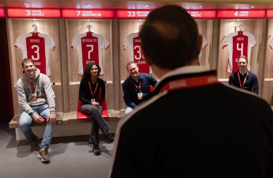 Amsterdam: VIP Johan Cruijff ArenA Tour with Drink and Scarf - Who should book this VIP Johan Cruijff ArenA tour?