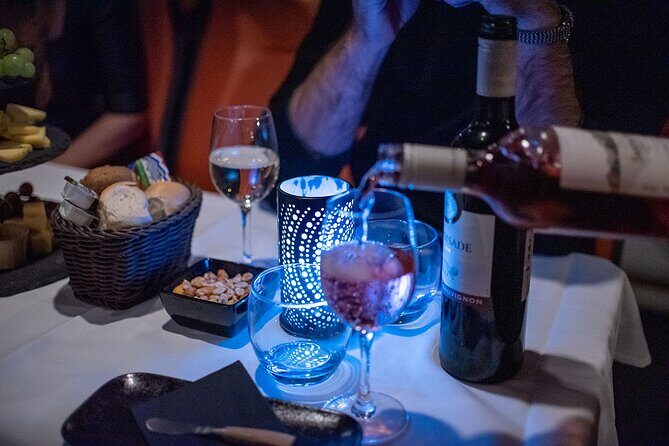 Amsterdam Wine and Cheese Guided Evening Cruise - Price and value: what 90 minutes buys you