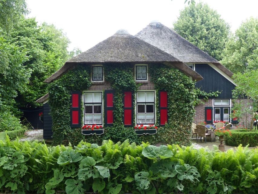 Amsterdam: Zaanse Schans and Giethoorn Guided Combo Tour - Walking Giethoorn: Thatched Roofs, Bridges, and Smart Free Time